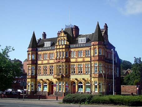 Luxury New build Queens Hotel Apartments, located in Pontefract. Creating 20 luxury apartments and 4 maisonettes which all featured unique interiors which were designed and implemented by the Queensbridge Homes team.